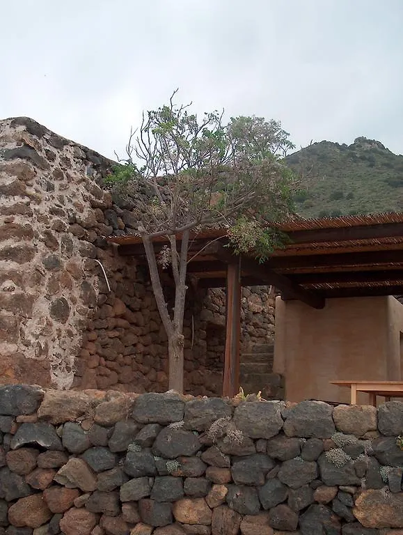 Dammusi Il Cortiglio Willa Pantelleria Island 0*,  Włochy