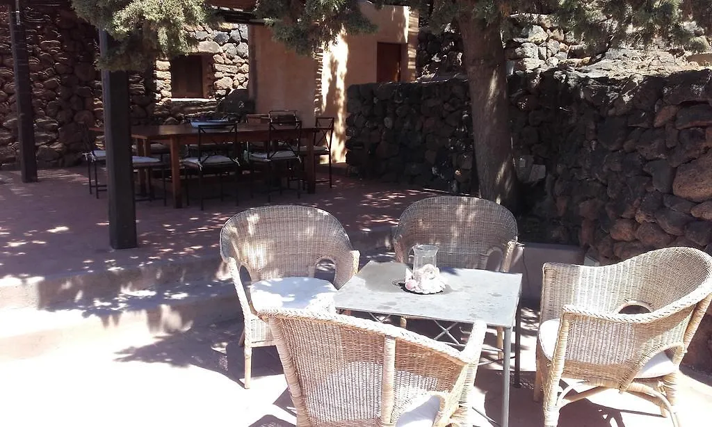 Farm stay Dammusi Il Cortiglio Villa Pantelleria Island