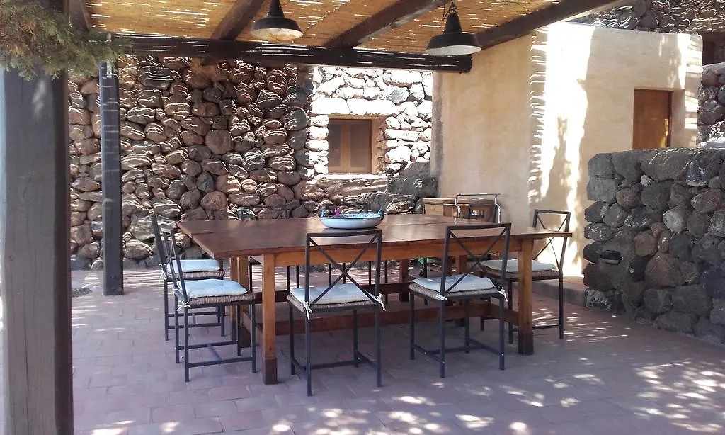Dammusi Il Cortiglio Villa Pantelleria Island Farm stay