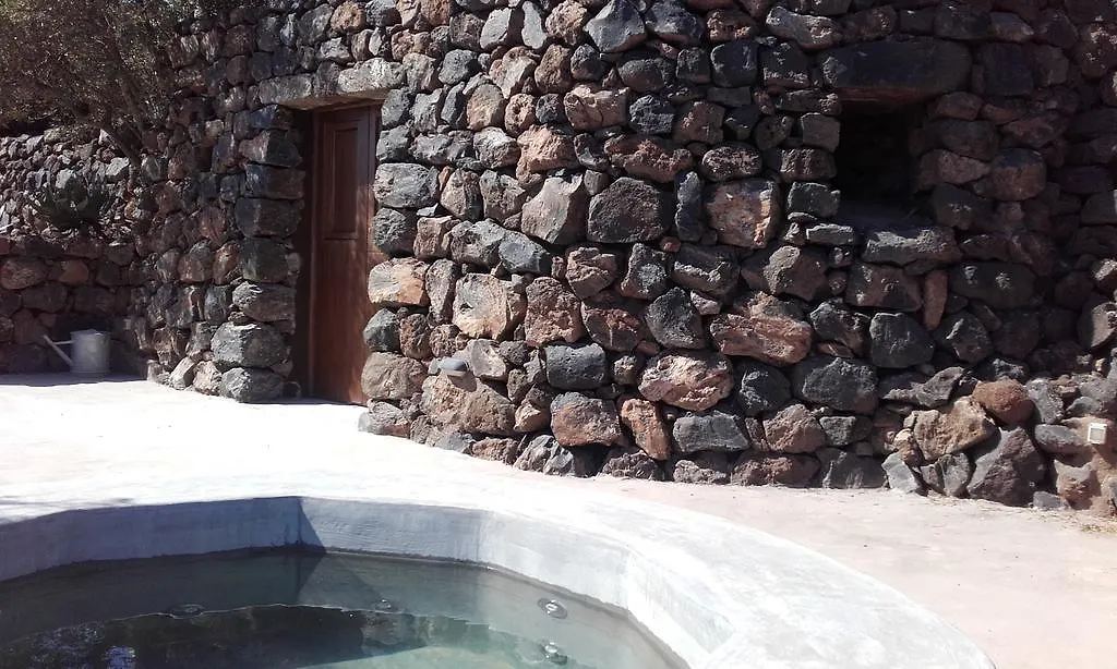Dammusi Il Cortiglio Villa Pantelleria Island 0*,  Italy