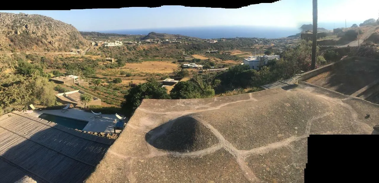 Farm stay Dammusi Il Cortiglio Villa Pantelleria Island